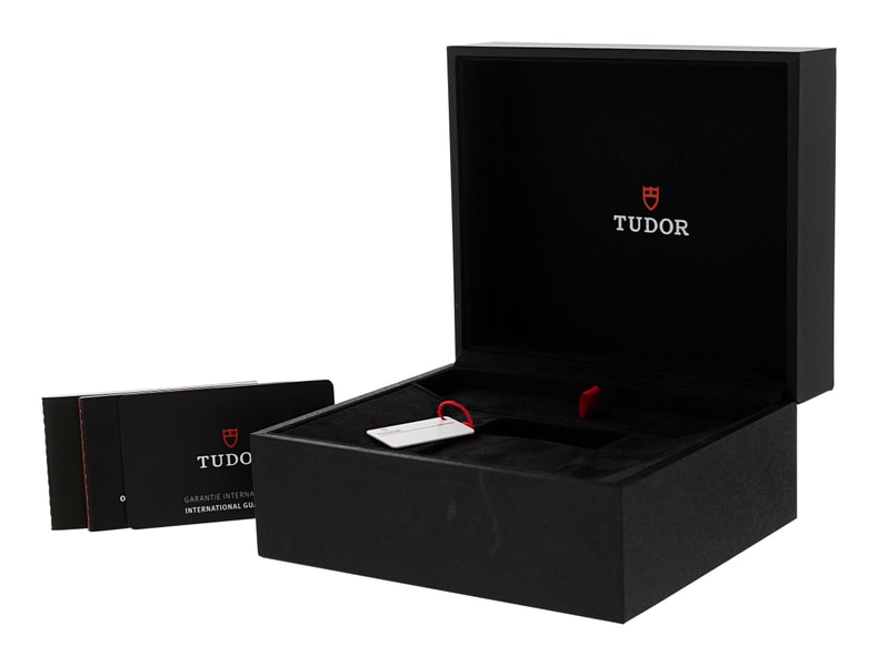 Tudor Black Bay GMT M79830RB-0001
